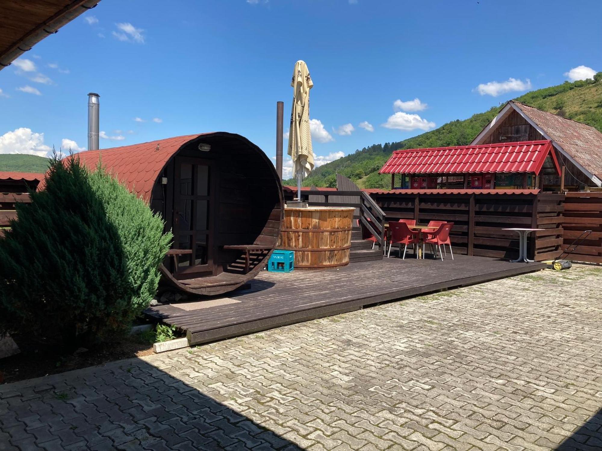 Pensiunea Domnika Деж Экстерьер фото